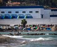 Makeshift tents of migrants on Benitez beach in Ceuta, on September 13, 2026.  By Antonio Sempere (AFP)