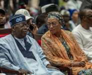 Nigerian President Bola Tinubu (L) has himself been the subject of fabricated content online.  By Light Oriye Tamunotonye (AFP)