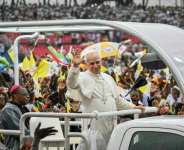 The pope has been well welcomed in Equatorial Guinea.  By Alberto PIZZOLI (AFP)