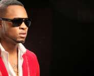 Singer, Flavour Saves Fans from Fraudsters