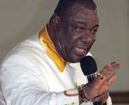 I Bishop Duncan Williams command the Cedi to stand still?