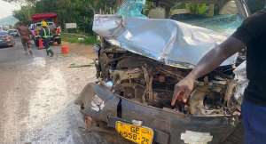 One dead, 14 seriously injured in Akuse-Akosombo Highway crash