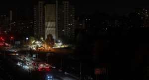 A power blackout plunges Kyiv into darkness after Russian strikes on energy infrastructure, on October 28, 2026. -  Vladyslav Sodel, Reuters