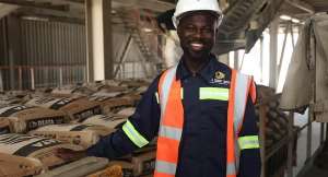Ibrahim Mahama fulfils promise, opens cement and hardware business for xenophobic victim