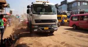 KMA Deploys Vacuum Sweepers to Tackle Dust, Waste and Flooding in Kumasi