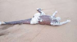 V/R: Sea washes unidentified man ashore at Dorvlokope-Agorko