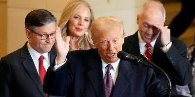Trump Cleans Up: A General and over a thousand civil servants dismissed