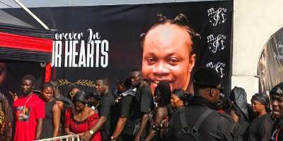 Rain Couldn’t Stop Lumba’s Farewell: Fans Dance Through the Storm