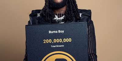 Burna Boy Hits 200 Million Streams On Boomplay, Becomes First African Artiste Ever To Do So