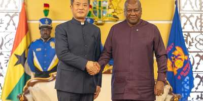 Chinese Ambassador presents credentials to Mahama