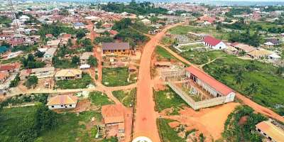 Roads Minister commences construction of Pakyi town roads, inspects Ashanti Region projects