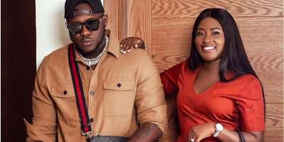 Medikal erases Fella Makafui's tattooed name from his arm as fanciful marriage ends