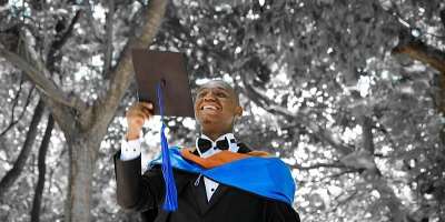 <a href=https://pixabay.com/photos/graduation-ceremony-joy-university-2349741/>Image from Pixabay</a>