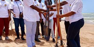 Takoradi: KNUST students organise clean-up exercise at Allan and African beaches