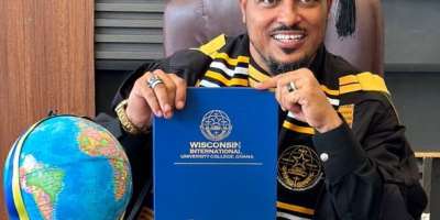 Van Vicker earns first-class law degree from Wisconsin International University College
