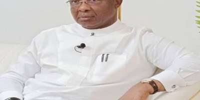 Diaspora Imolites welcome you to London, our amiable Governor, Senator Hope Uzodinma