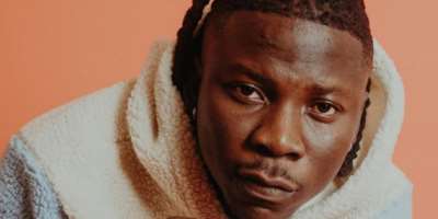 East legon police station said they cant arrest a celebrity like Stonebwoy – Real Estate Agent alleges Video