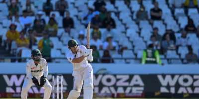 David Bedingham (R) helped South Africa race to a victory target of just 58.  By Rodger Bosch (AFP)