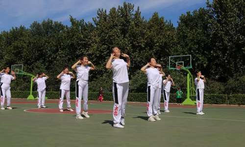 Residents excercise in a community in Daxing district, Beijing. Photo: CGTN Radio