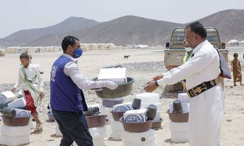 IOM teams are working relentlessly to respond to newly displaced communities in Ma’rib. As displacements are expected to keep rising, urgent funds are needed. Photo: Rami Ibrahim/IOM