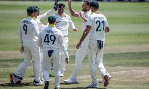 Australias Josh Hazlewood (2nd R) celebrates taking Wiaan Mulders wicket on day five.  By Marco Longari (AFP)