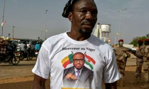 Beninese turned out for a visit by the countrys new leader Romuald Wadagni to Niger with whom ties have been strained.  By - (AFP)
