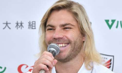 South African Faf de Klerk says he is looking forward to a new challenge speaking in Yokahama after joining Canon Eagles. By Kazuhiro NOGI AFP