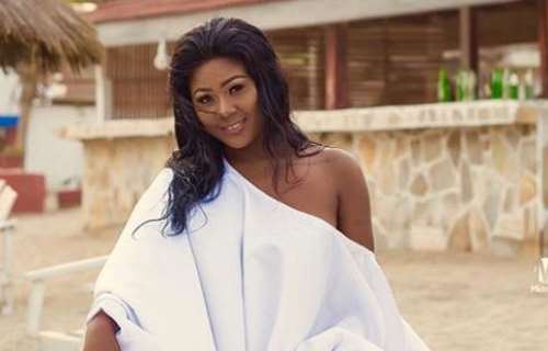 Checkout Stunning Photos of Ghanaian Actress, Salma Mumin