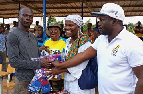 Mama Agbalenyo supports Volta Region female teams with sporting materials