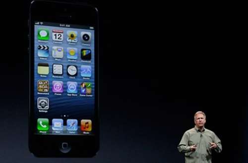 iPhone 5 sold out at most stores across US