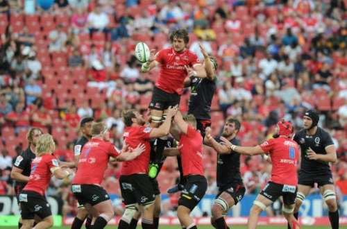 Four Try Skosan Helps Lions Rugby Thrash 14 Man Reds