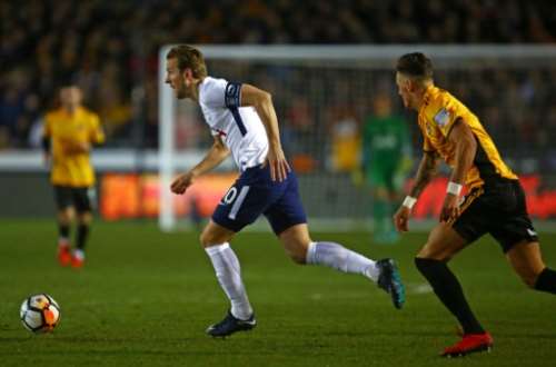Football: Soccer-Kane sends Tottenham into FA Cup fourth round