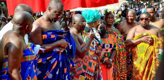 NPP presents Bawumia to Otumfuo as election 2024 candidate