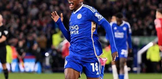 Ghanas Abdul Fatawu Issahaku scores sensational hat-trick in Leicesters bi