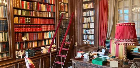 Senegal buys back library of poet-president Lopold Senghor f