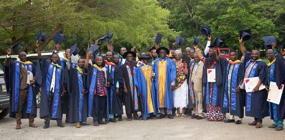 16 students graduates in surveying and mapping