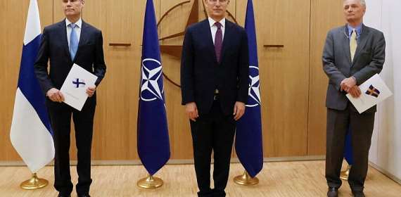 Turkey threatens to dash Swedish, Finnish hopes of quick NATO entry