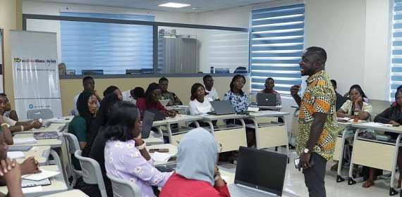 UniMAC-IJ students receive fact-checking training