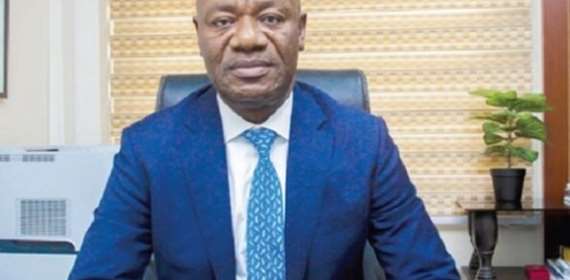Controller plans salary deductions of 4,000 public sector workers who still