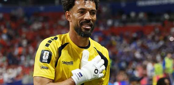 Cape Verdes Vozinha delighted with mothers visa but wants to talk football