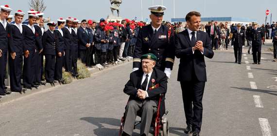 Macron hails next generation of Kieffer commando during D-Day commemorations