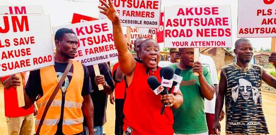 E/R: Akuse residents demand action on deplorable road