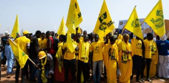 Chad junta chief takes campaign to opposition stronghold