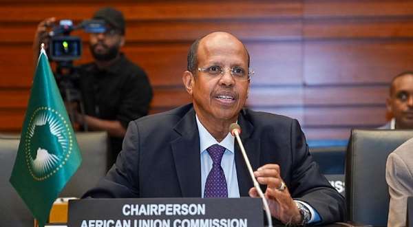 AU urges Ethiopia, Eritrea and Egypt to exercise restraint amid rising diplomatic tensions