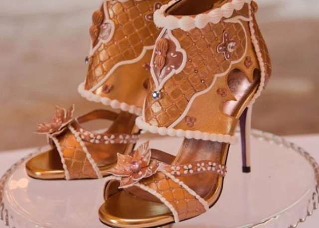 2 debbie wingham high heels price