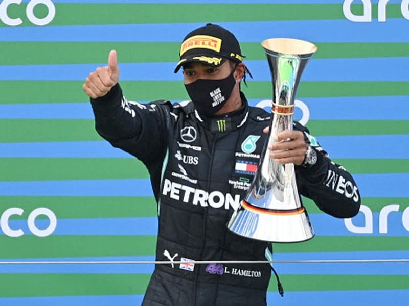 Lewis Hamilton wins seventh Formula 1 title - equalling Michael Schumacher  - BBC Sport