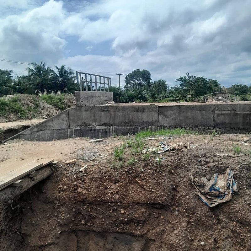 Collapsed bridge cuts off Akrofu Sokode and Sokode Gbogame