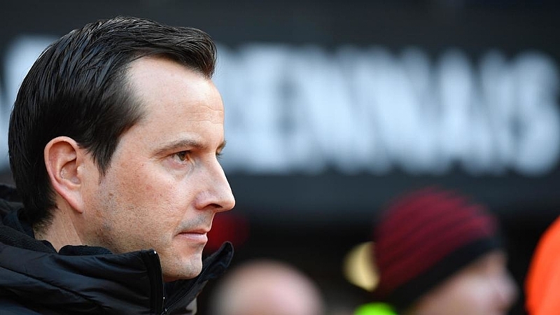 Rennes fluff chance to top Ligue 1