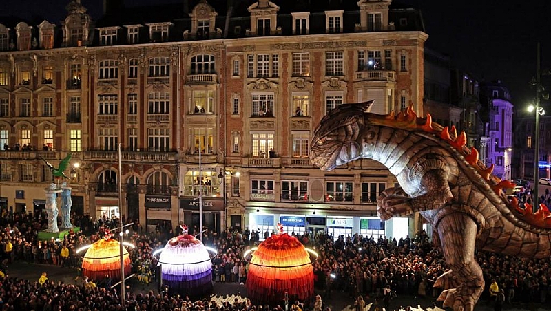 Paris readies for Nuit Blanche carnival of colour