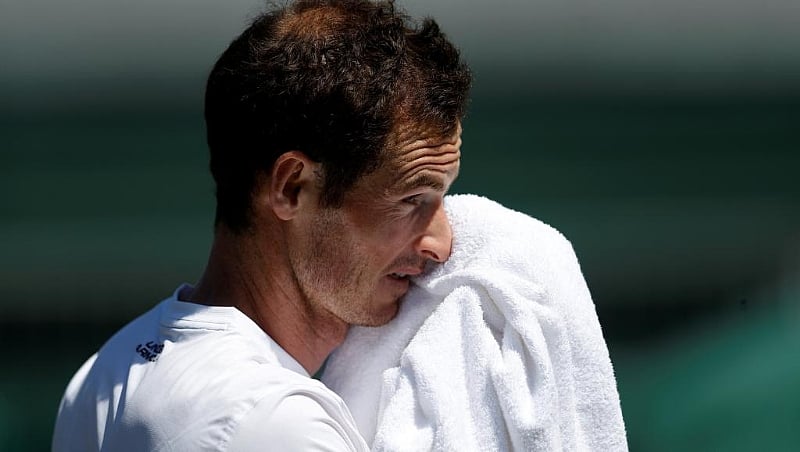 Australian Open: Murray prepares to throw in the towel